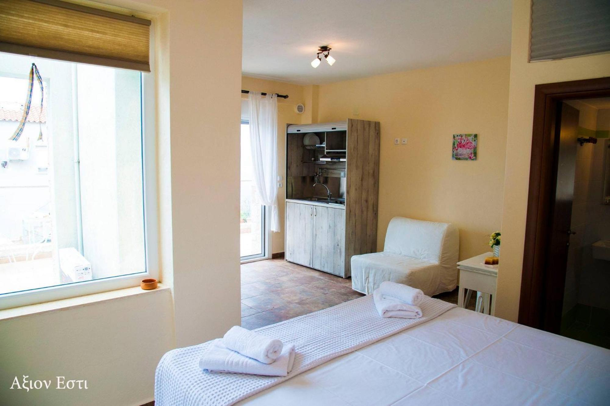 Axion Esti Apartments สโกเปลอสทาวน์ ภายนอก รูปภาพ